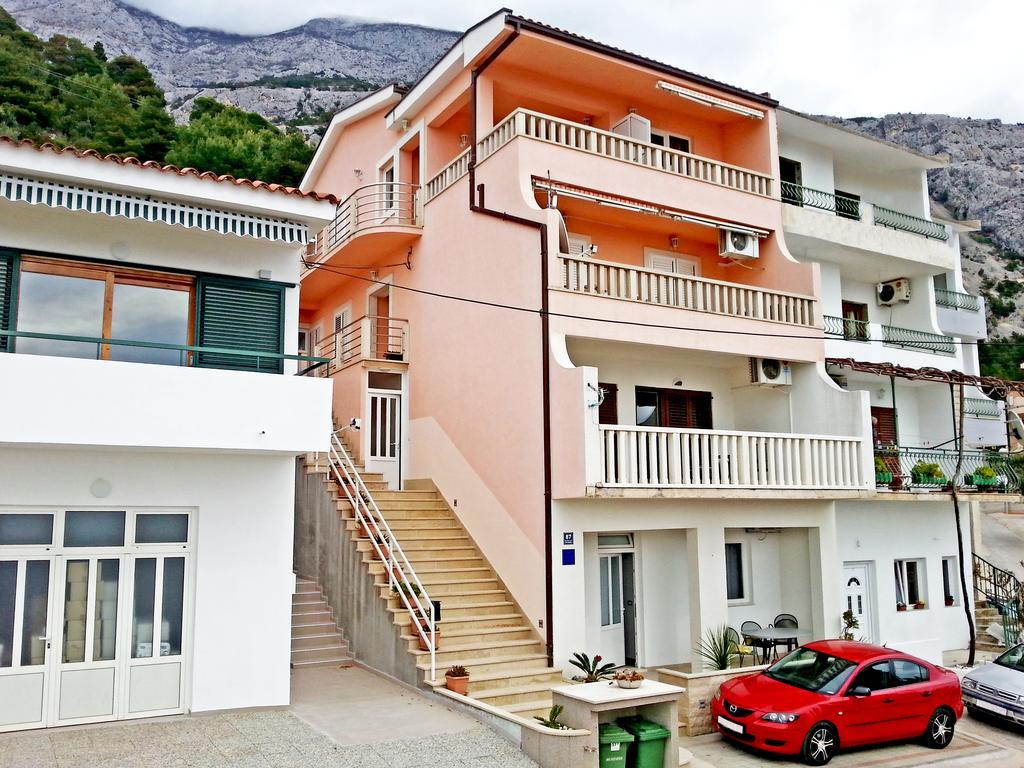 Apartments Emilija Makarska Rum bild