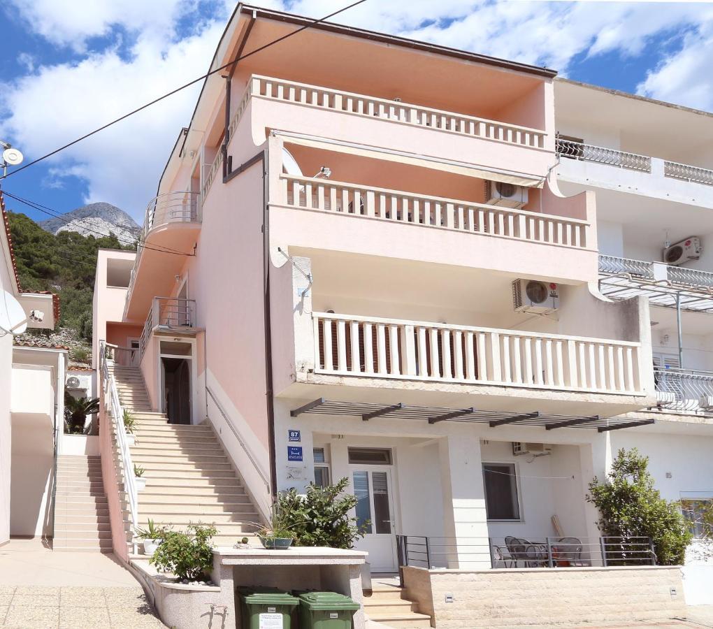 Apartments Emilija Makarska Exteriör bild