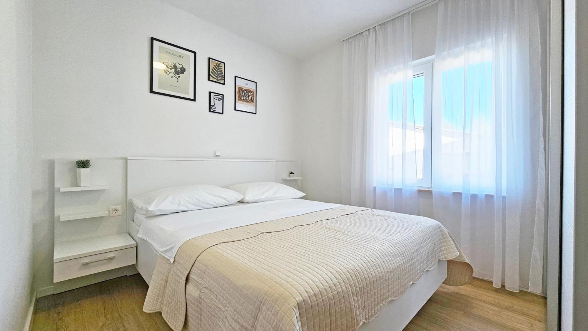 Apartments Emilija Makarska Exteriör bild